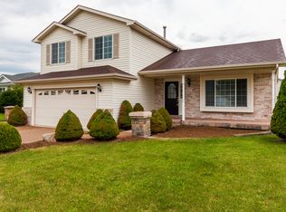 6917 Cornwall Dr, Joliet, IL 60431