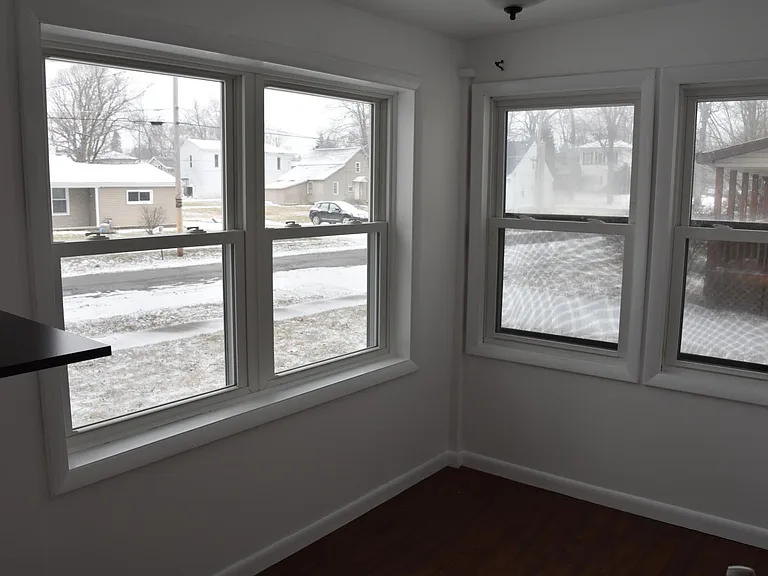 110 Wilbur St — Photo 4