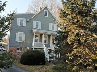 50 Sinawoy Rd, Cos Cob, CT 06807