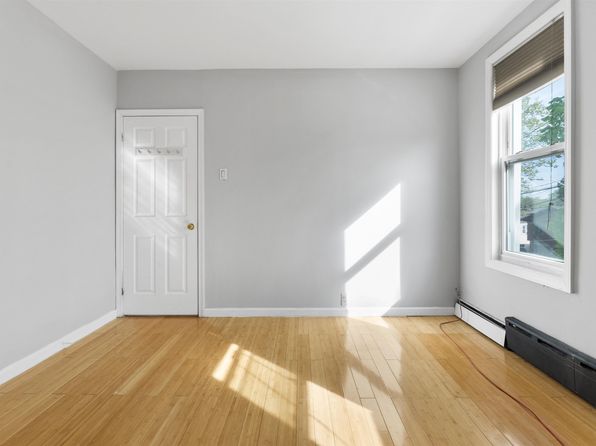 232 Centre Ave, Secaucus, NJ 07094