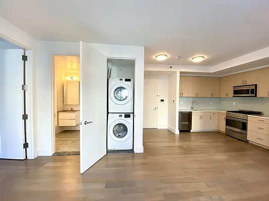 Rented by Compass | media 14