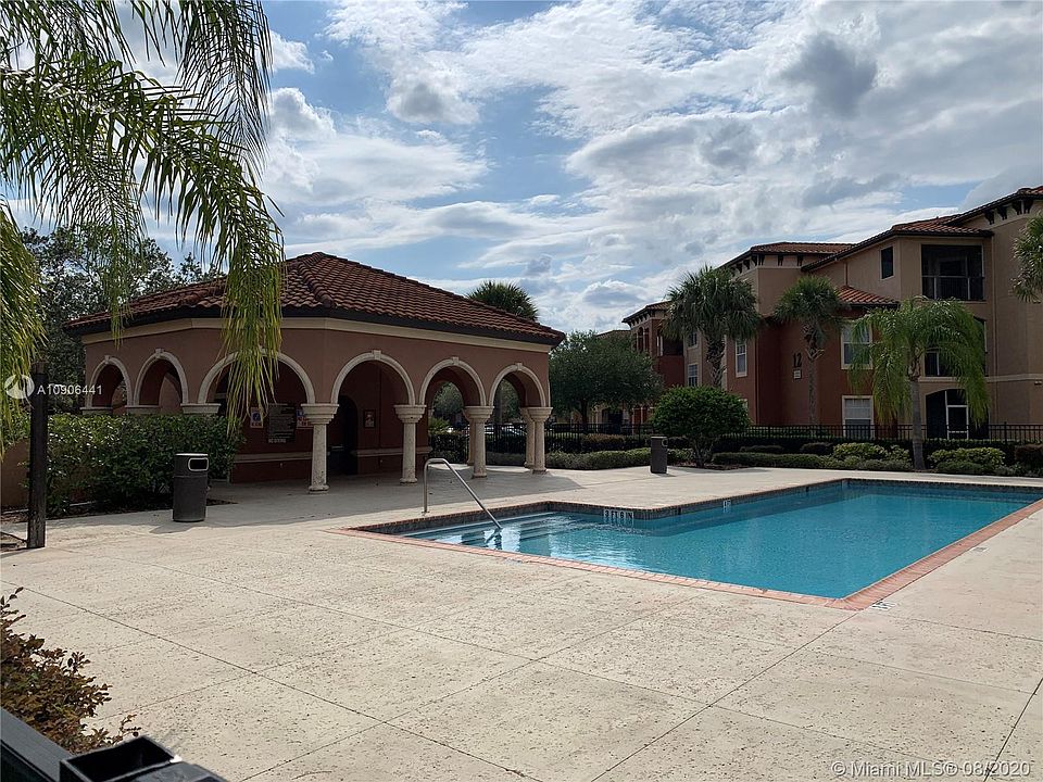 1st image of 5518 Metrowest Blvd #11-103
