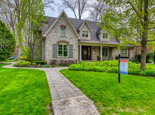 1199 Whiteoaks Ave, Mississauga, ON L5J 3B6