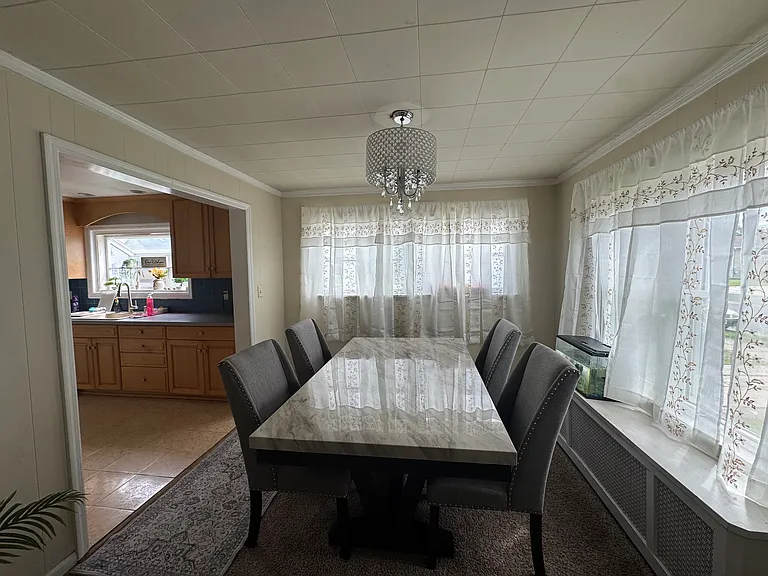 2358 Hamilton Ave #1 — Photo 2
