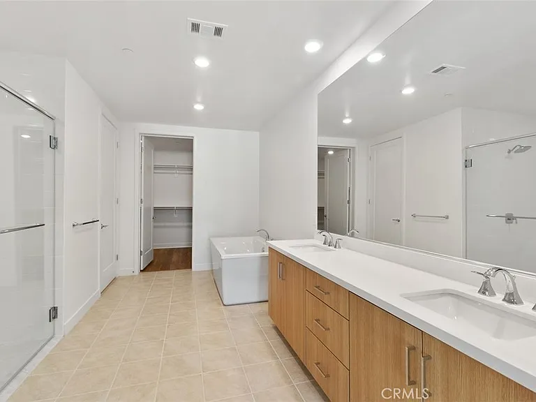 1407 Rivington — Photo 17
