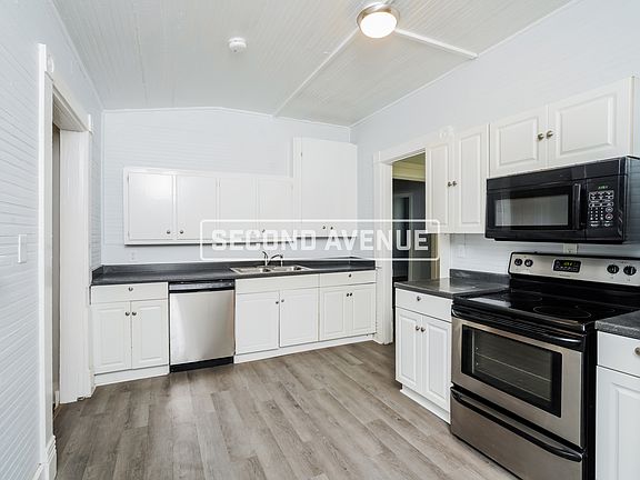 4th image of 320 N 35th St