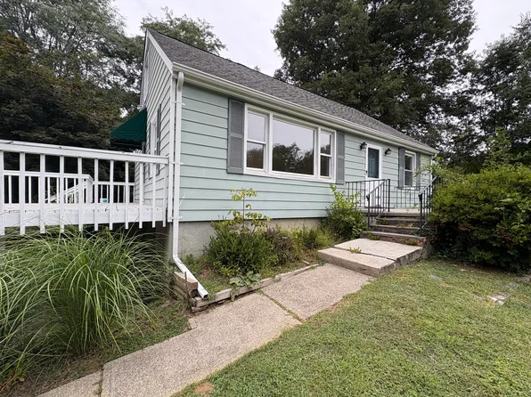 6 Maiden Ln, Croton On Hudson, NY 10520