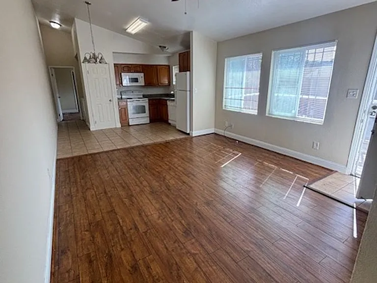 8290 Macarthur Blvd Lease Only — Photo 4