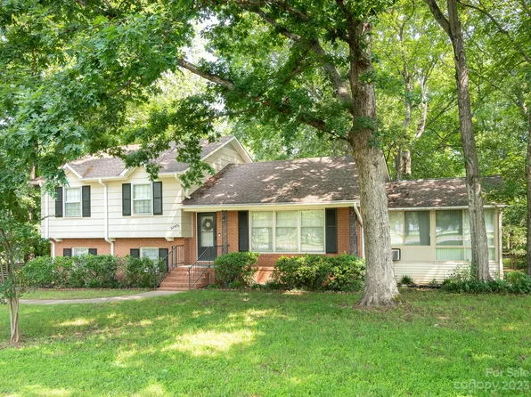 3340 Rea Rd, Charlotte, NC 28226