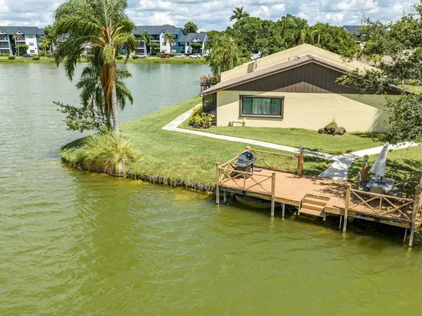 639 Banks Rd, Pompano Beach, FL 33063