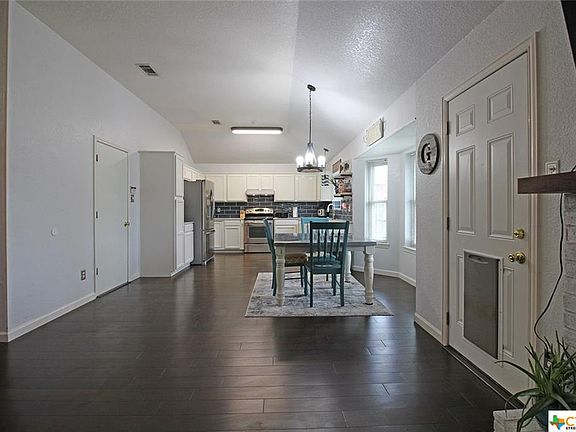 4th image of 4805 Topsey Dr