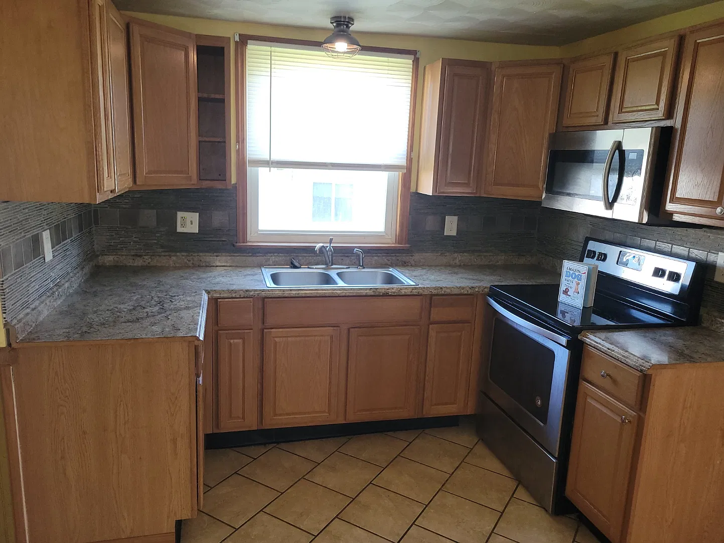 2 bed, 1200 sqft, $1,150 — Photo 4