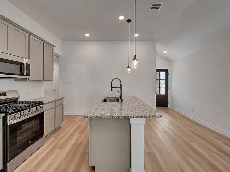 32514 Lantana Fields Rd — Photo 2