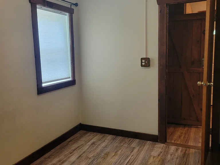 108 Magee Rd — Photo 6