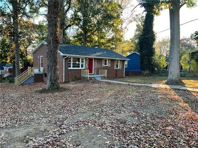 2020 E 24th St, Winston Salem, NC, 27105