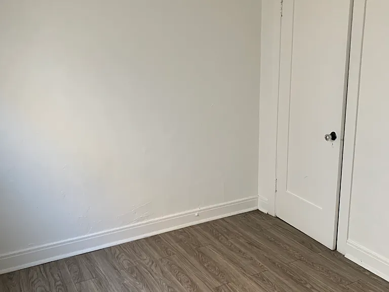 1145 S New Hampshire Ave #12 — Photo 3