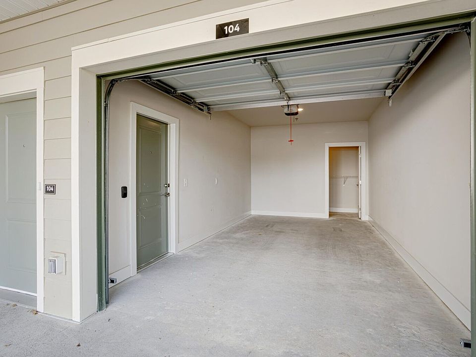 Building Photo 5
