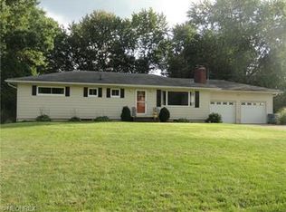 1744 Toepfer Rd, Akron, OH 44312