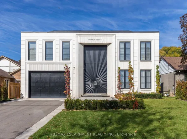131 Mayfield Dr, Oakville, ON L6H 1K6