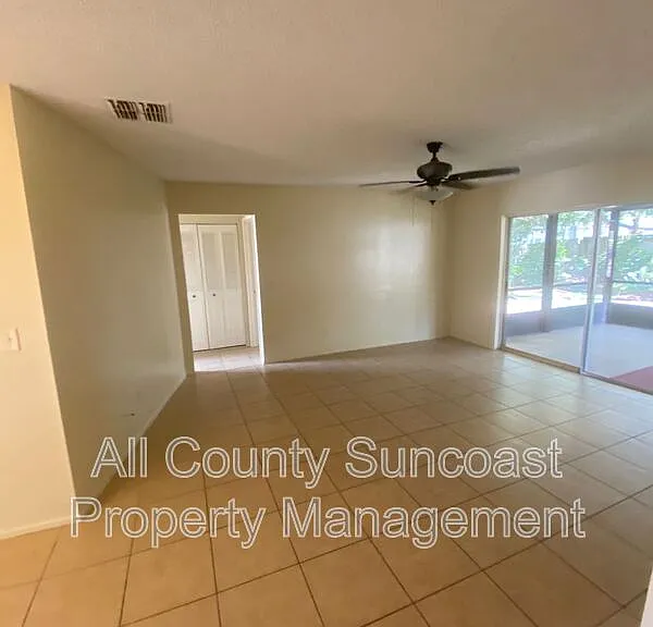 2636 Orangewood Ct — Photo 5