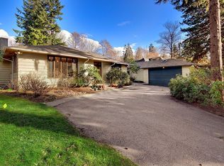 17124 4th Ave SW, Seattle, WA 98166