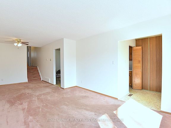 5th image of 56 Greenbriar Rd