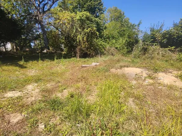 307 N 8th St, Princeton, WV 24740