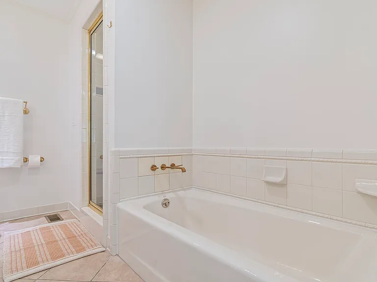 1209 Tyne Blvd — Photo 46