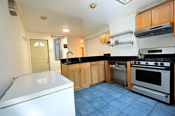 Rented by Keller Williams Realty of Greater Nassau | media 14