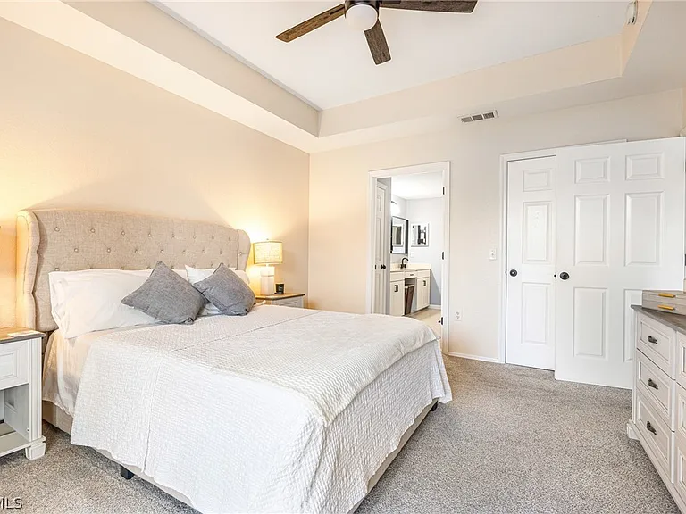 9055 Colby Dr #2213 — Photo 18