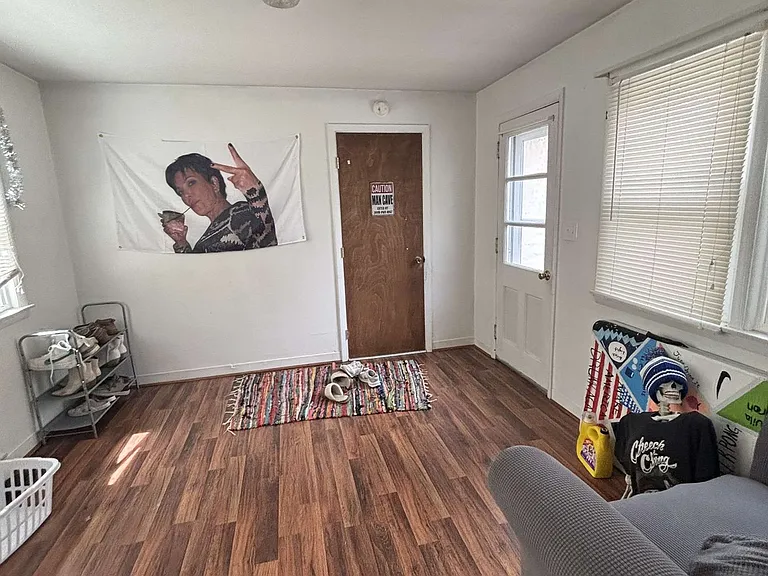430 Middlebury Rd — Photo 8