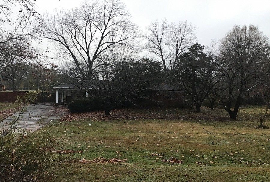 1st image of 403 Coosa Pines Dr