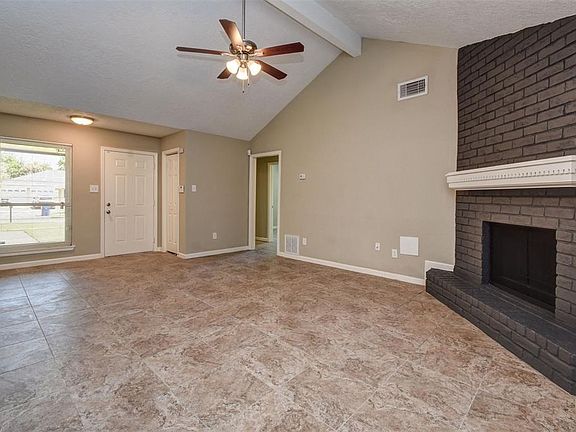 5th image of 15727 Fox Springs Dr