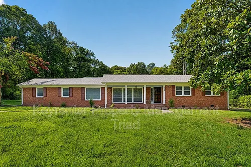 5108 Lakeshore Ct Photo 1