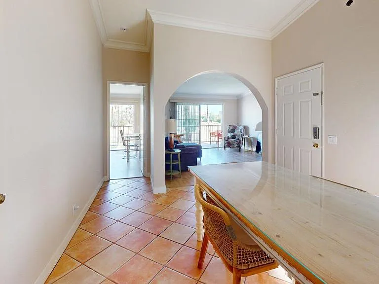 505 S Farrell Dr #O90 — Photo 5