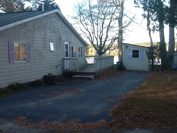 Right side from street, shed