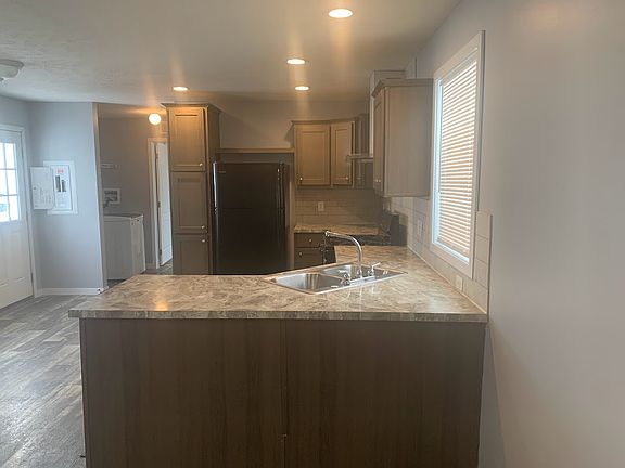 2nd image of 47 Bluebird Hill Dr #61