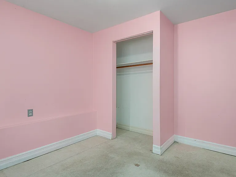 2129 Fitzgerald Ave — Photo 7