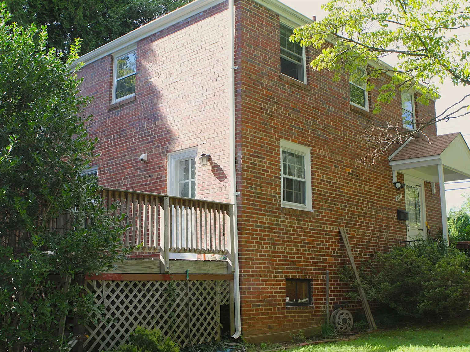 4 bed, 1654 sqft, $3,750 — Photo 2