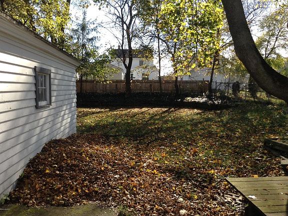 3rd image of 1060 Aberdeen St NE