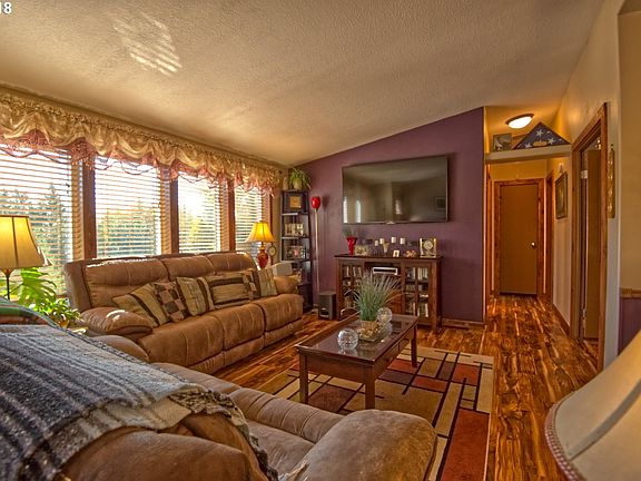 3rd image of 22808 NE 417th Cir
