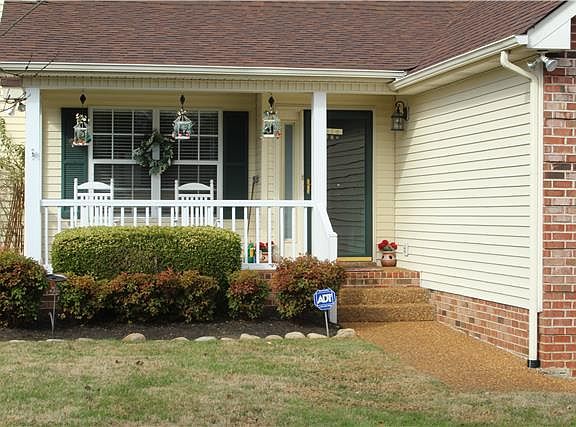 3rd image of 314 Cypress Glen Dr