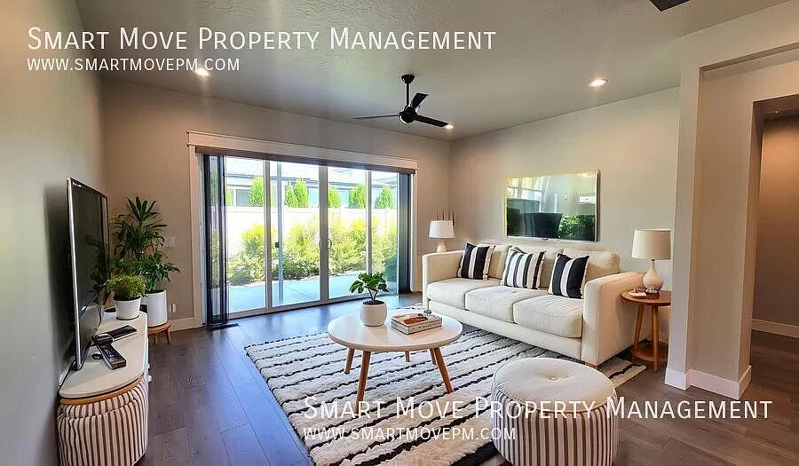 Stunning & Modern Features. 3 bd in Pine 43 near the Village — Photo 2