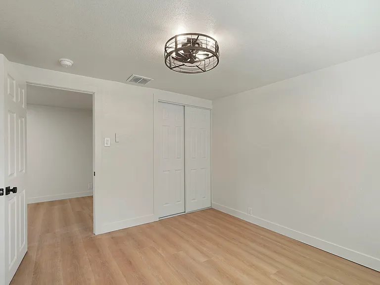 522 S Lincoln Way — Photo 10