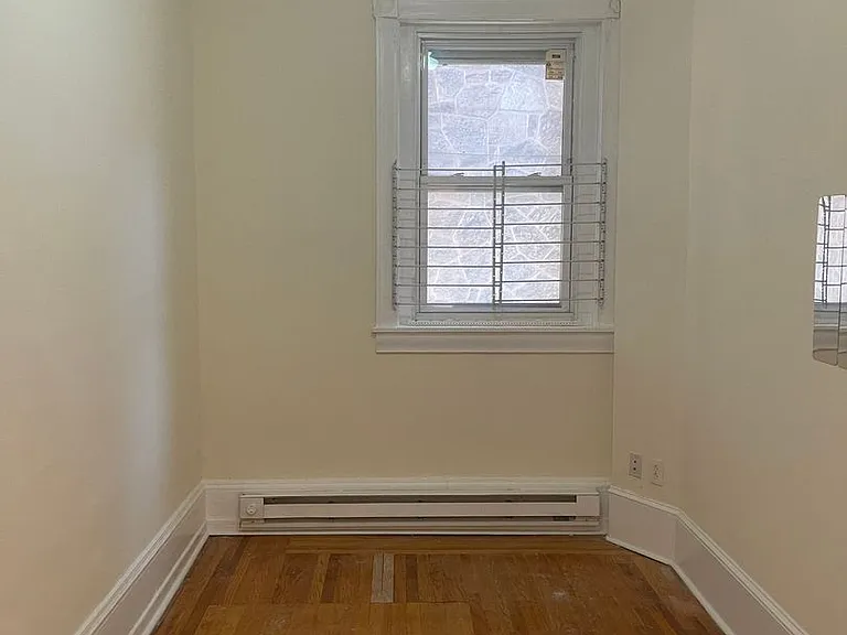 505-07 South 42nd St — Photo 19