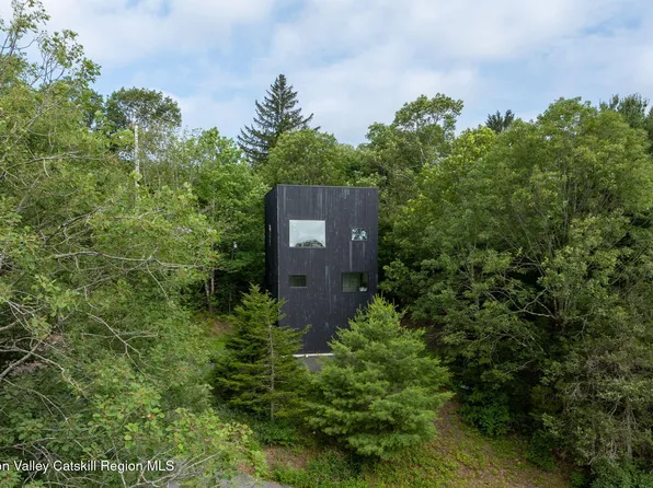 22 Skinner Lane, Catskill, NY 12414