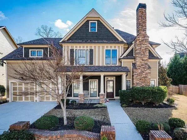 255 Lily Cove Dr, Loganville, GA 30052