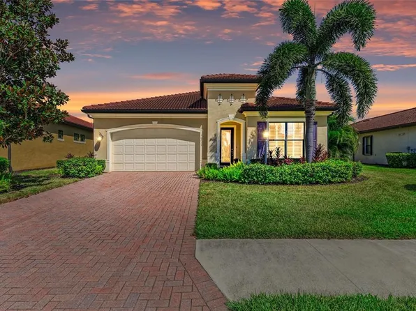 10215 Marbella Dr, Bradenton, FL 34211