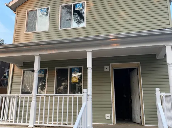 207 S Ottawa St #2, Joliet, IL 60436