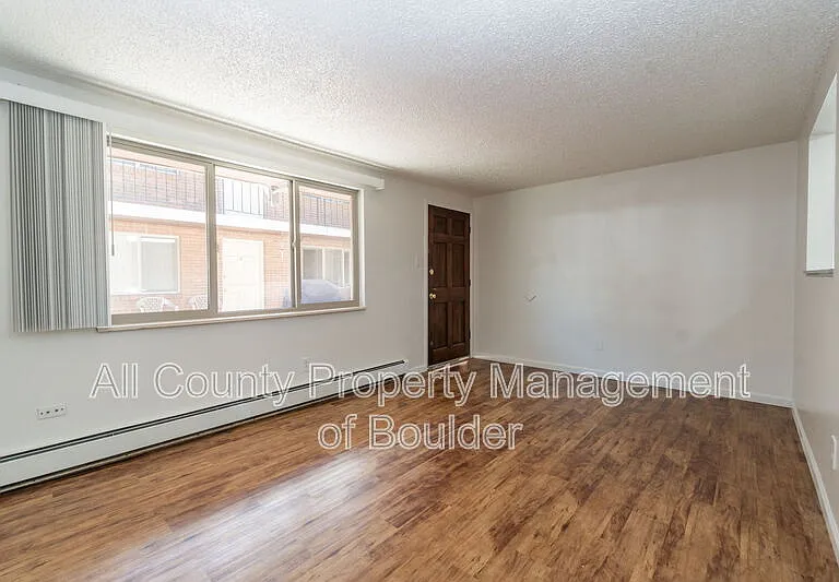 1353 Coffman St #8 — Photo 6